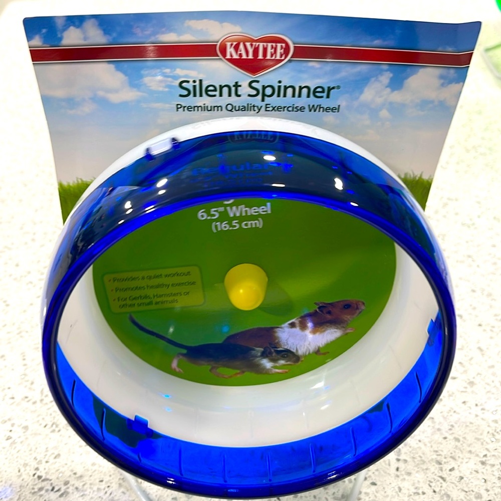 NWT KAYTEE SILENT SPINNER HAMSTER GERBIL WHEEL 6.5 INCH BLUE QUIET EXERCISE
